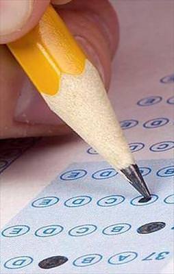 Önce soruları sonra sonuçları sızdırdılar