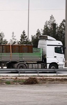 Firari savcılar teslim oldu