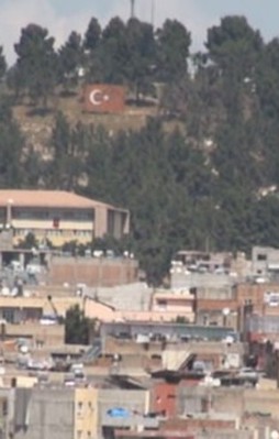 Patlatılan mayınlar şehir merkezinde yankılandı
