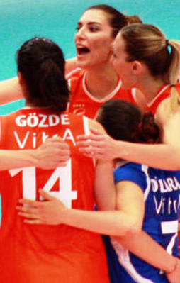 Eczacıbaşı Final Four'a yükseldi