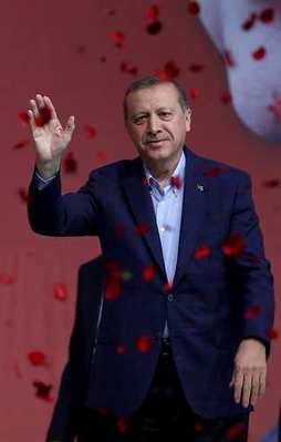 Erdoğan: "Bunlarda yalan bol"