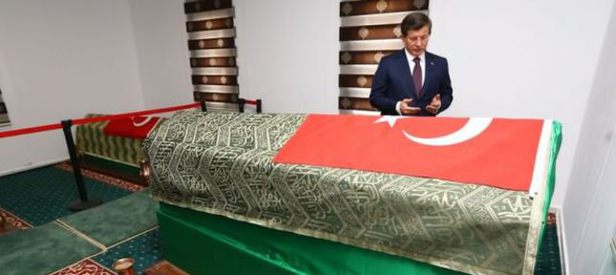 Başbakan’dan Süleyman Şah Türbesi’ne ziyaret