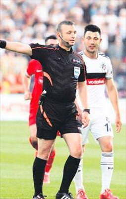 Beşiktaşlılar isyanda Özkalfa çıldırttı