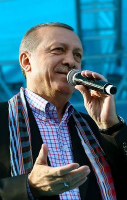 Hala bekliyorum anıracak