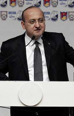 "6 ay siyasetçi, 6 ay terörist"