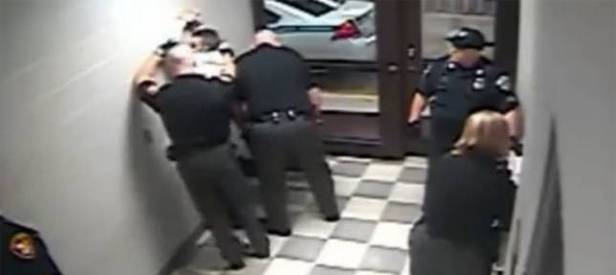 Amerikan polisi otistik bir şahsı öldürdü