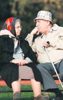 Emekliye 1 günde maaş