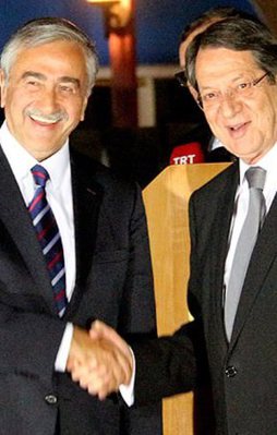 Kıbrıs müzakereleri yeniden başladı