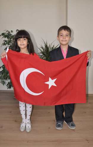 Başbakan Davutoğlu'ndan anlamlı hareket!