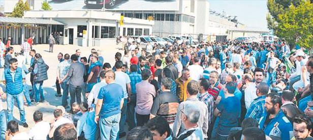 Renault işçileri grevde