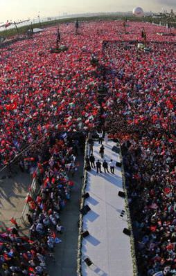 Milyonlarca kişi Maltepe'de buluştu