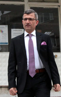 "Yalancısın Muammer Akkaş"