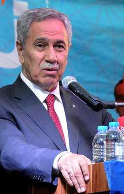 Bülent Arınç: Şom ağızlarınızı kapatın