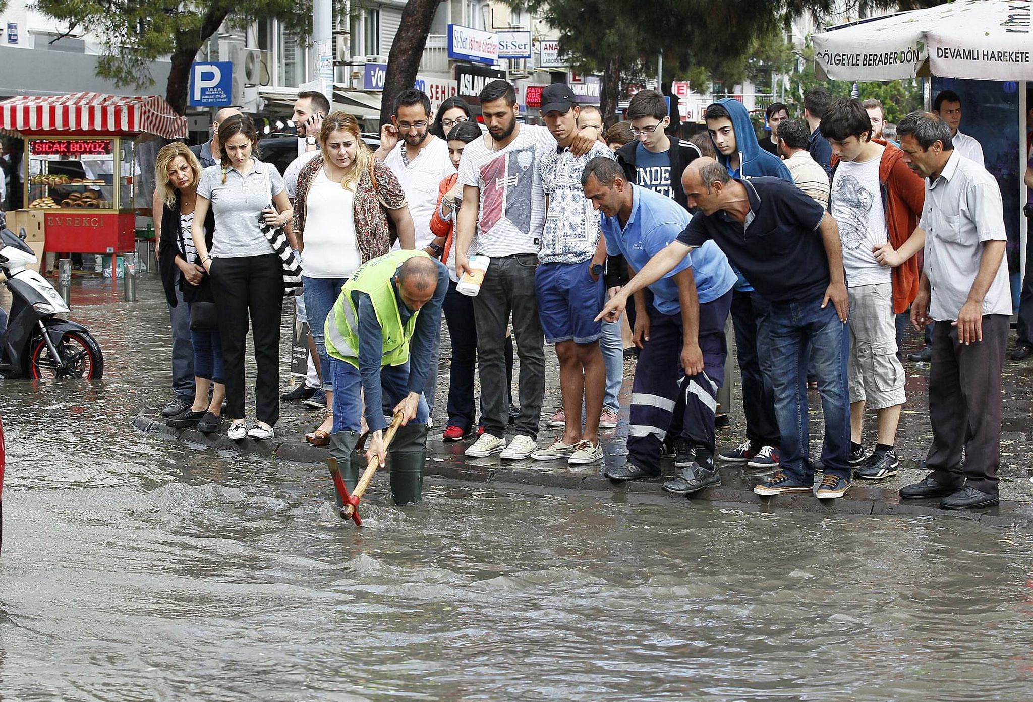 İzmir sele teslim!-1