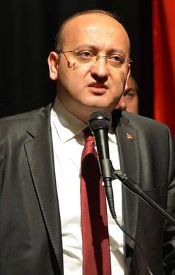 Akdoğan'dan Demirtaş'ı terletecek soru