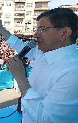 Davutoğlu'ndan CHP'ye tepki: Hırsızlık bu!