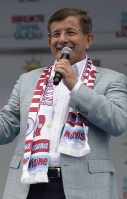 Başbakan'dan Trabzonspor Kulübü'ne ziyaret