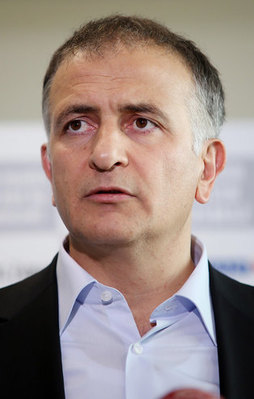 Latif Erdoğan'ı Dumanlı hedef gösterdi