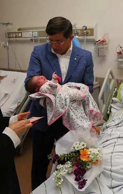 Ahmet Davutoğlu'ndan sürpriz ziyaret!