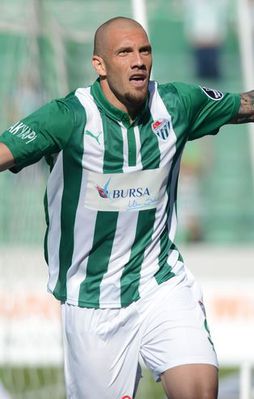 Aziz Yıldırım, Fernandao'yu bitirdi