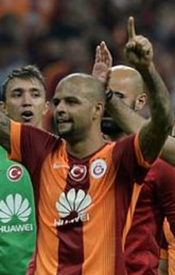 Galatasaray kazandı capsler patlattı!
