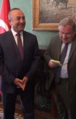 İngiliz milletvekili Türk vatandaşı oldu