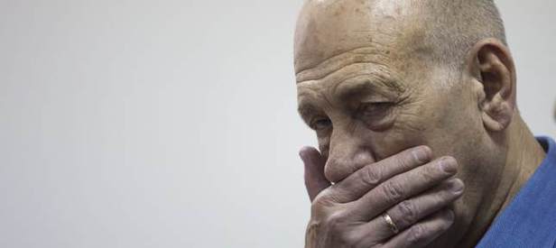 Olmert’e 8 ay hapis cezası