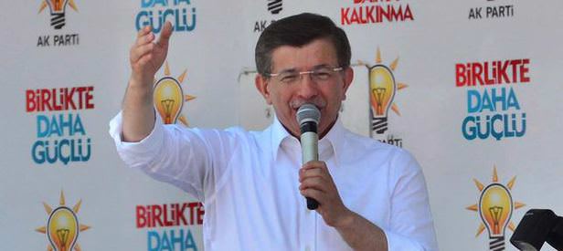 Başbakan Davutoğlu G.Saray’ı kutladı