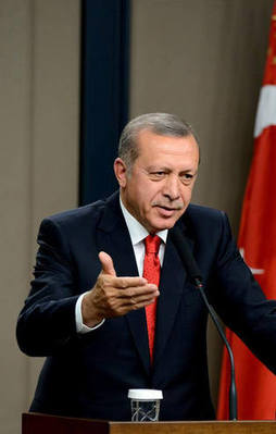 Erdoğan'dan o gazeteciye telefon