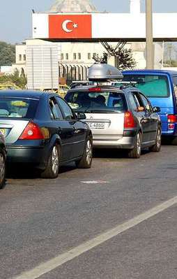 Gurbetçiler parasız kaldı