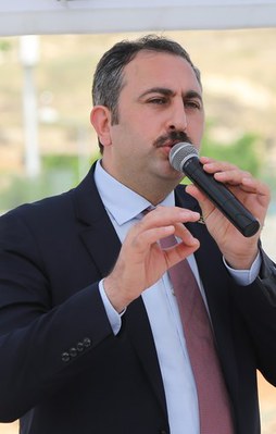 "Bunun cevabını vermeden nasıl oy istiyorsun"