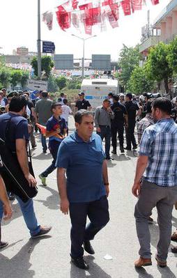 Siirt'te Ak Parti'lilere saldırı