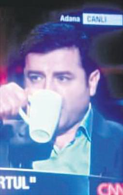 'Şerefsiz Ahmet'ten 'Kurtar bizi Selo'ya