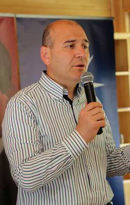 "Aydın Doğan Demirtaş'ı evlatlık aldı"