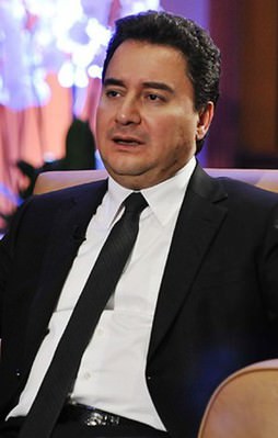 'Siyasi bir şey olsa 1,5 sene niye beklensin?'