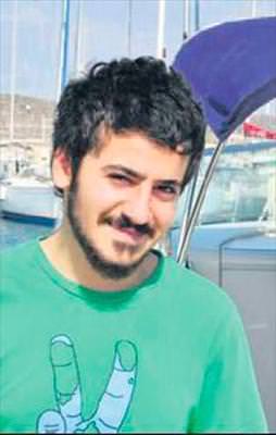 Ali İsmail'de Paralel parmağı