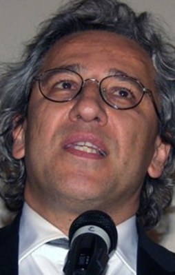 Cumhuriyet'i Pensilvanya'ya teslim etti