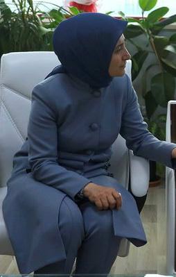 Sare Davutoğlu Mutlu Kaya'yı ziyaret etti