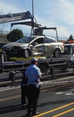 İstanbul'da metrobüs yolunda feci kaza!