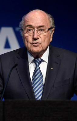 FIFA Başkanı Blatter istifa etti