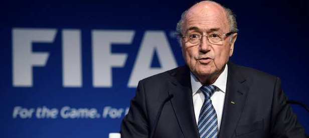 FIFA Başkanı Blatter istifa etti