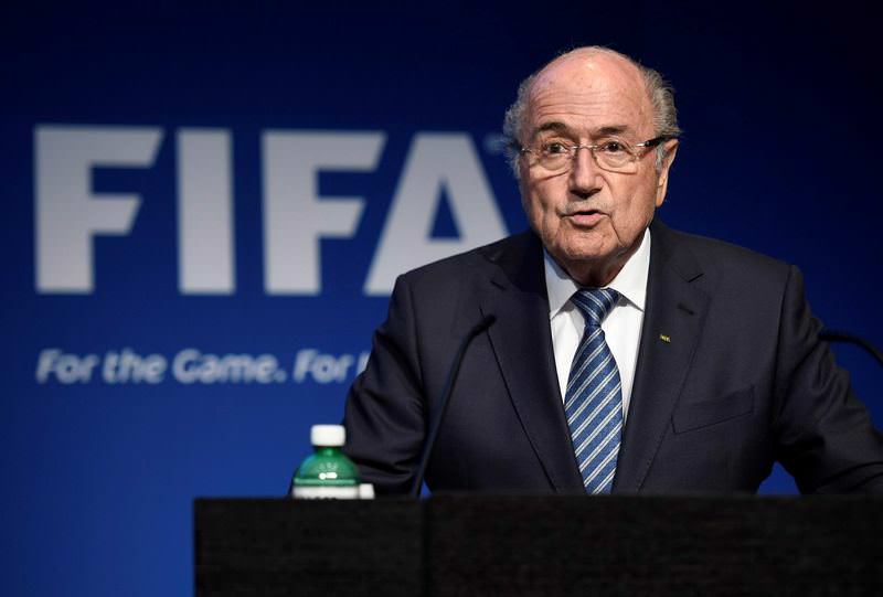 FIFA Başkanı Blatter istifa etti
