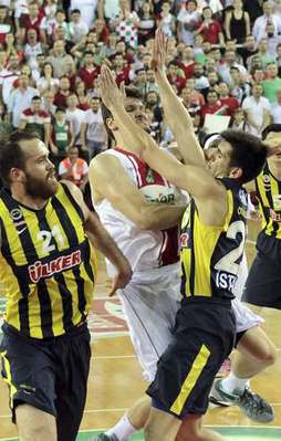 Fenerbahçe'ye büyük şok!