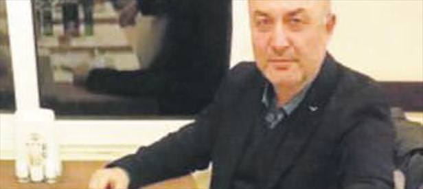 İçki masasında arkadaşını boğazladı