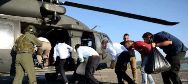 Oy pusulaları askeri helikopterle taşındı