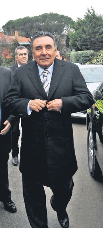 Doğan ve Paralel'e kardeş tokatı