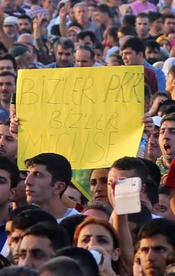 HDP kutlamasında bir skandal daha