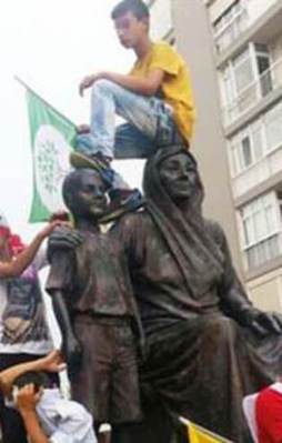 'Şimdi milletçe alkışlayın'