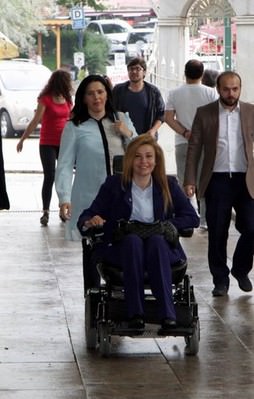 Engelli vekilden "duyarlı" hedef