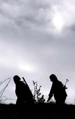 Diyarbakır'da teröristler işçiyi darbetti